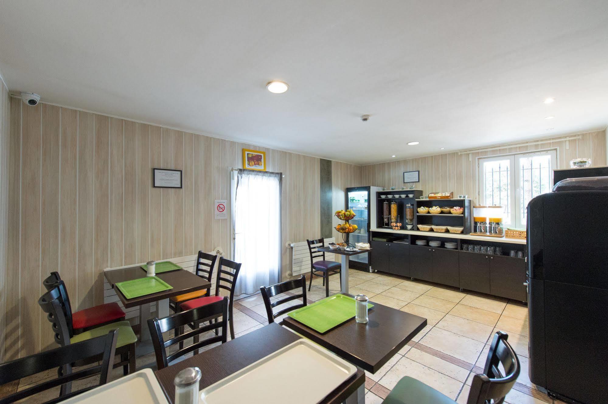 Sénia Hotel 3*
